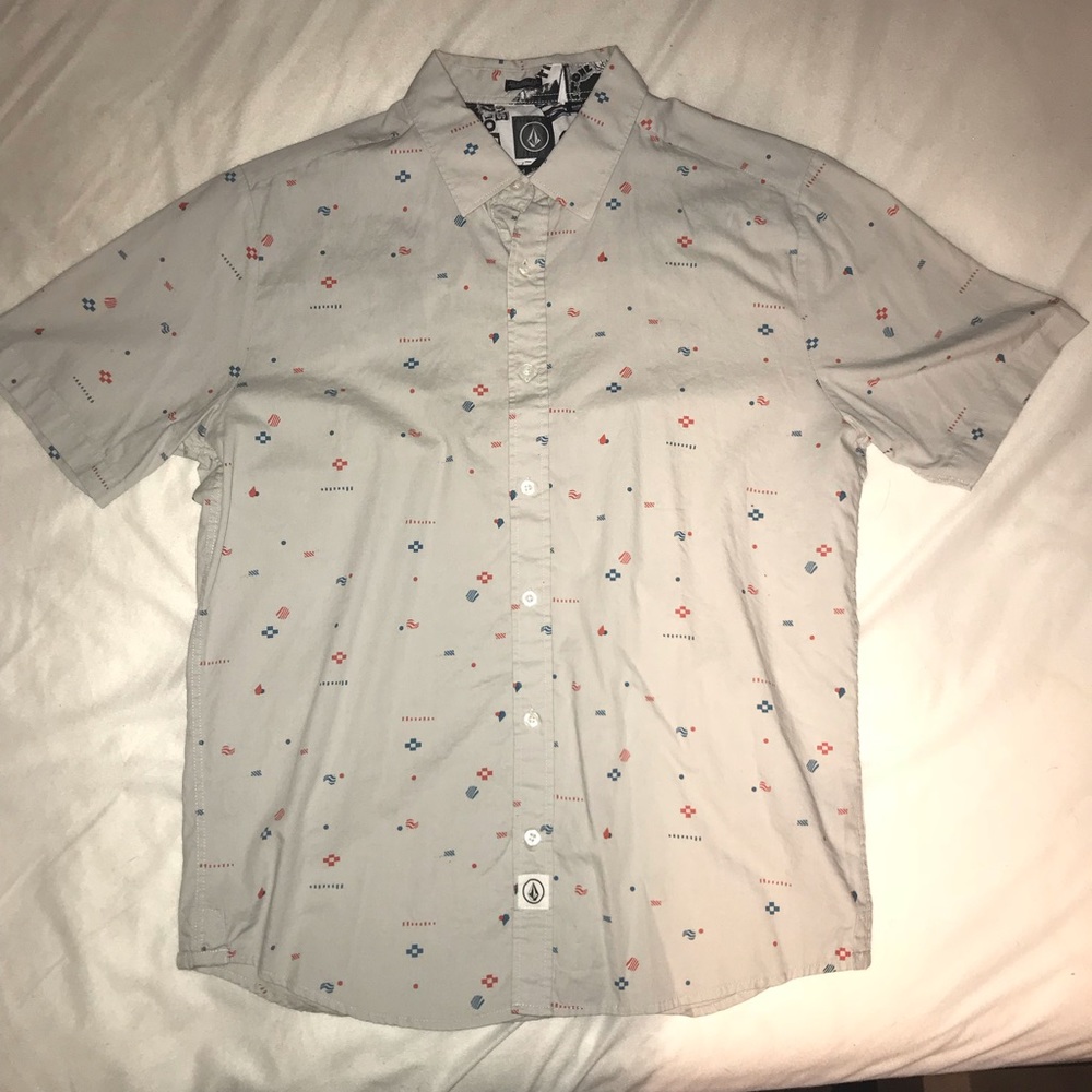 Volcom button up